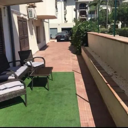 La Vela Deluxe